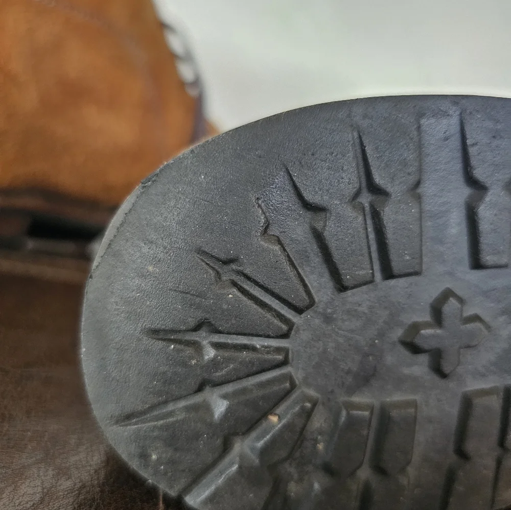 Allen Edmonds Katmai Chestnut Brown‎ Suede Distressed Chukka Boots Sz 8 D